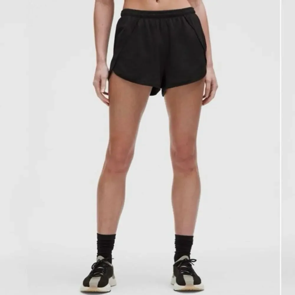Lululemon Size 6 Swiftly Mid-Rise Short 3